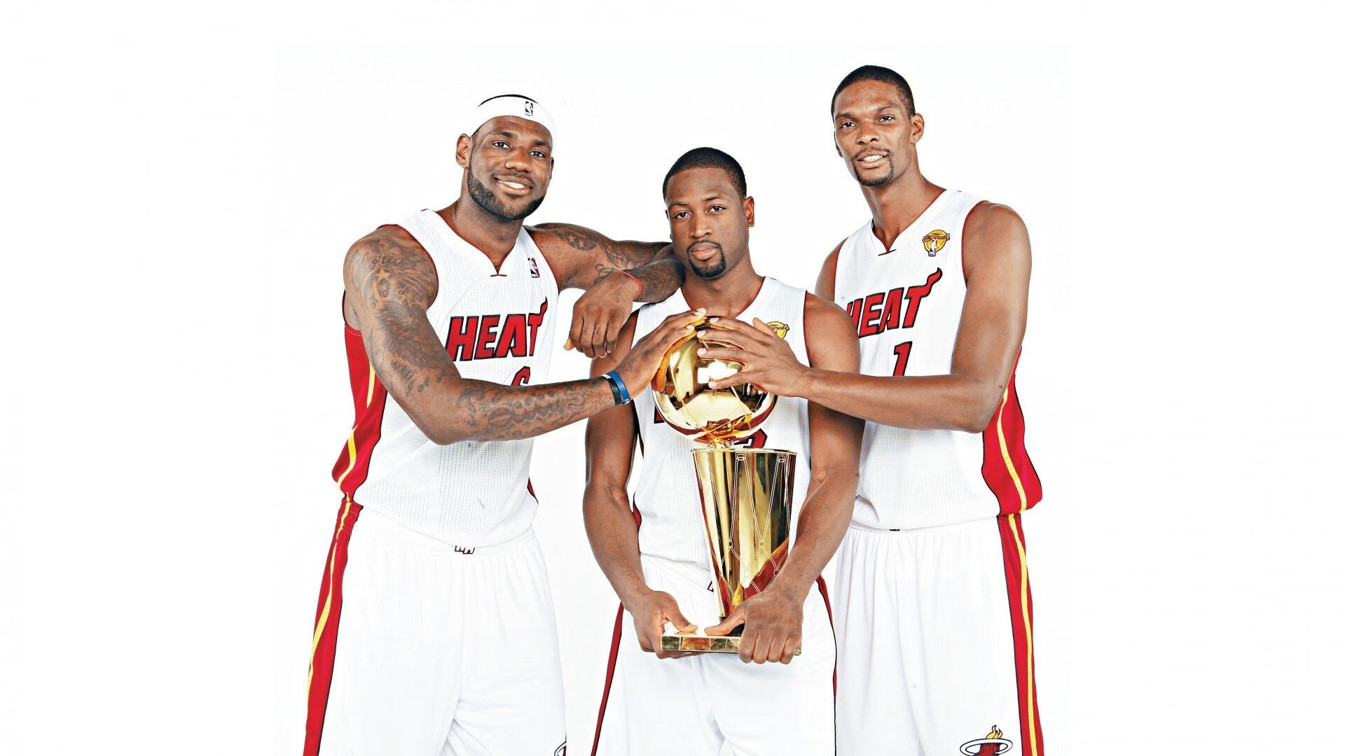 -都市奇迹赛：在摩天大楼之间设置的高空网球挑战